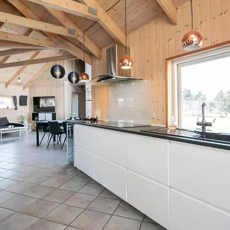 Seven-bedroom Holiday In Casa de Férias Vejers