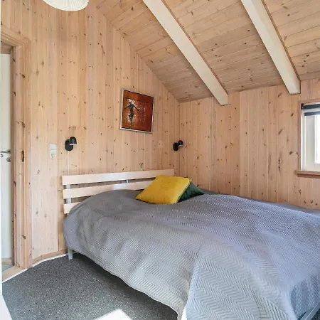 Seven-bedroom Holiday In Vejers